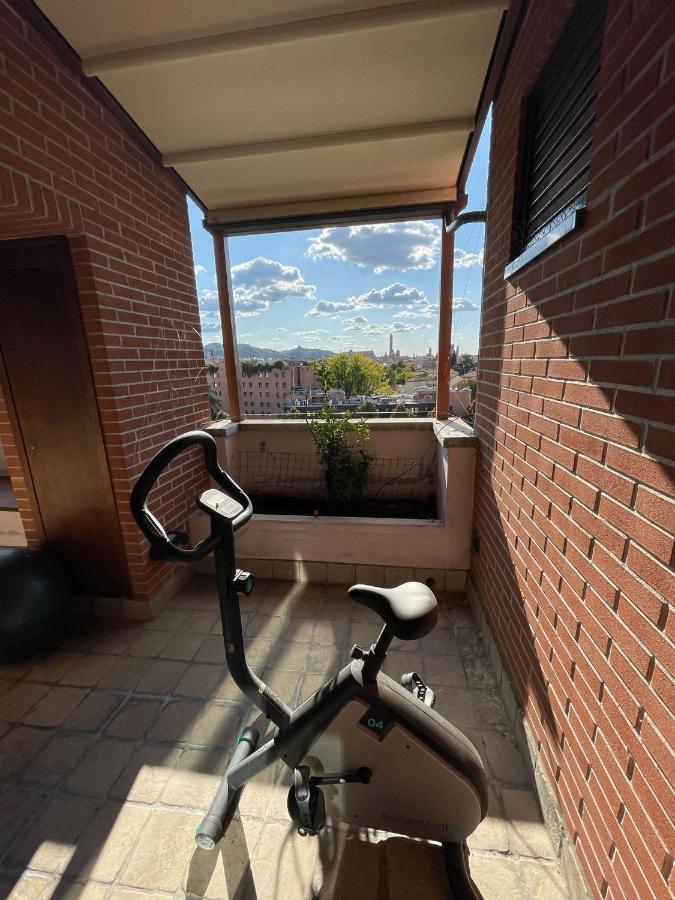 Attico Con Vista Spettacolare E Jacuzzi Apartment Bologna Exterior photo